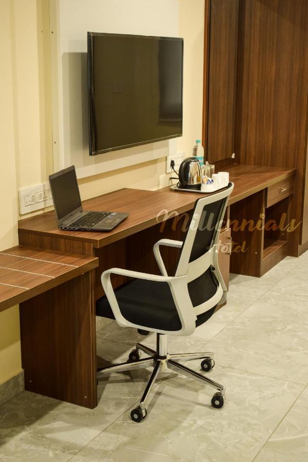 Millennials Hotel Anekal Екстер'єр фото